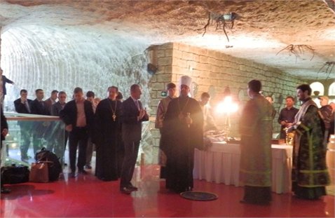 Restaurantul "Orasul Subteran" a participat la sfintirea vinului