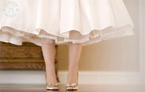 Свадебные туфли: как подобрать обувь к свадебному платью?