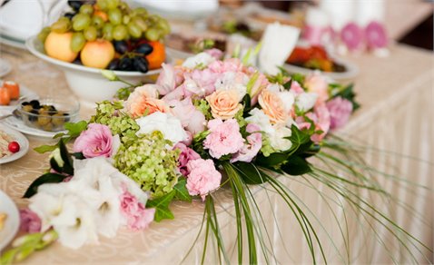 Студия флористического дизайна “Madame Jou Jou” — Каждая свадьба для нас, как процесс огранки драгоценного камня.