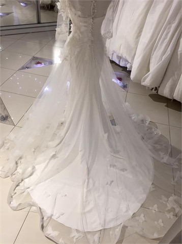 Дом невест "Lavinia" — Платье из коллекции 2017 ждет счастливую невесту