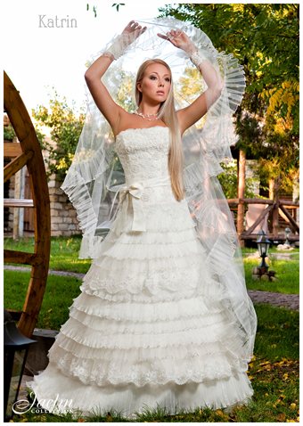 Салон "Gloria" - Скидки 10-15% на новые свадебные платья!