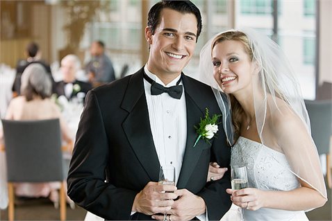 Moderatorul nunţii: istoria relaţiei