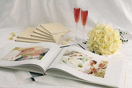 Fotocartea - un accesoriu stilat pentru nunta Dvs de la от "MyPhotoBook" !