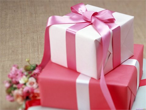 Eticheta de nuntă: arta de a face cadouri 