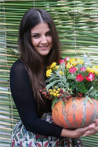 La "NoRi de Flori" a avut loc un hobby-class de creare a compozițiilor florale în dovleac