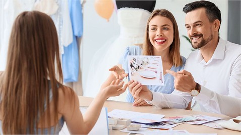 Checklist-ul nunții perfecte: 8 pași esențiali pentru ca ziua voastră să fie fără stres