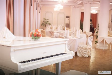 Ресторан "Capitoles Lux" - предоставляет скидку -15% на все мероприятия!
