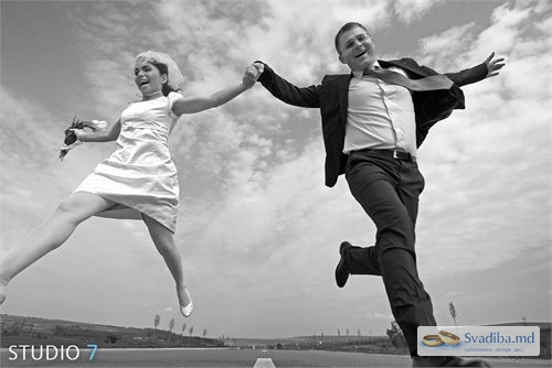 Salt fericit a tinerilor casatoriti Andrei Zveaghi